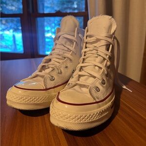 Classic White High-Top Sneakers - Chuck 70 - sz 7